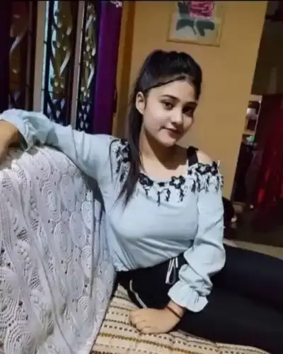 Call Girls Service in Ratnagiri